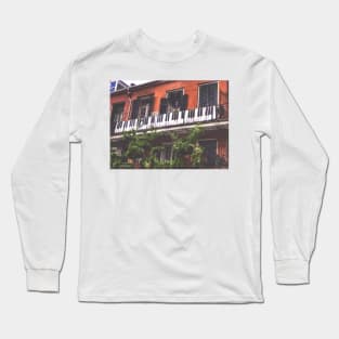 New Orleans French Quarter Black and White Piano Nola Music Home with Green Botanical Garden and Red Iconic Architecture in Southern Louisiana Long Sleeve T-Shirt